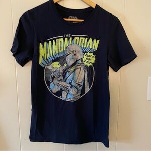 Star Wars Mandalorian Navy Tee with Green and Gray Design Men’s Small
